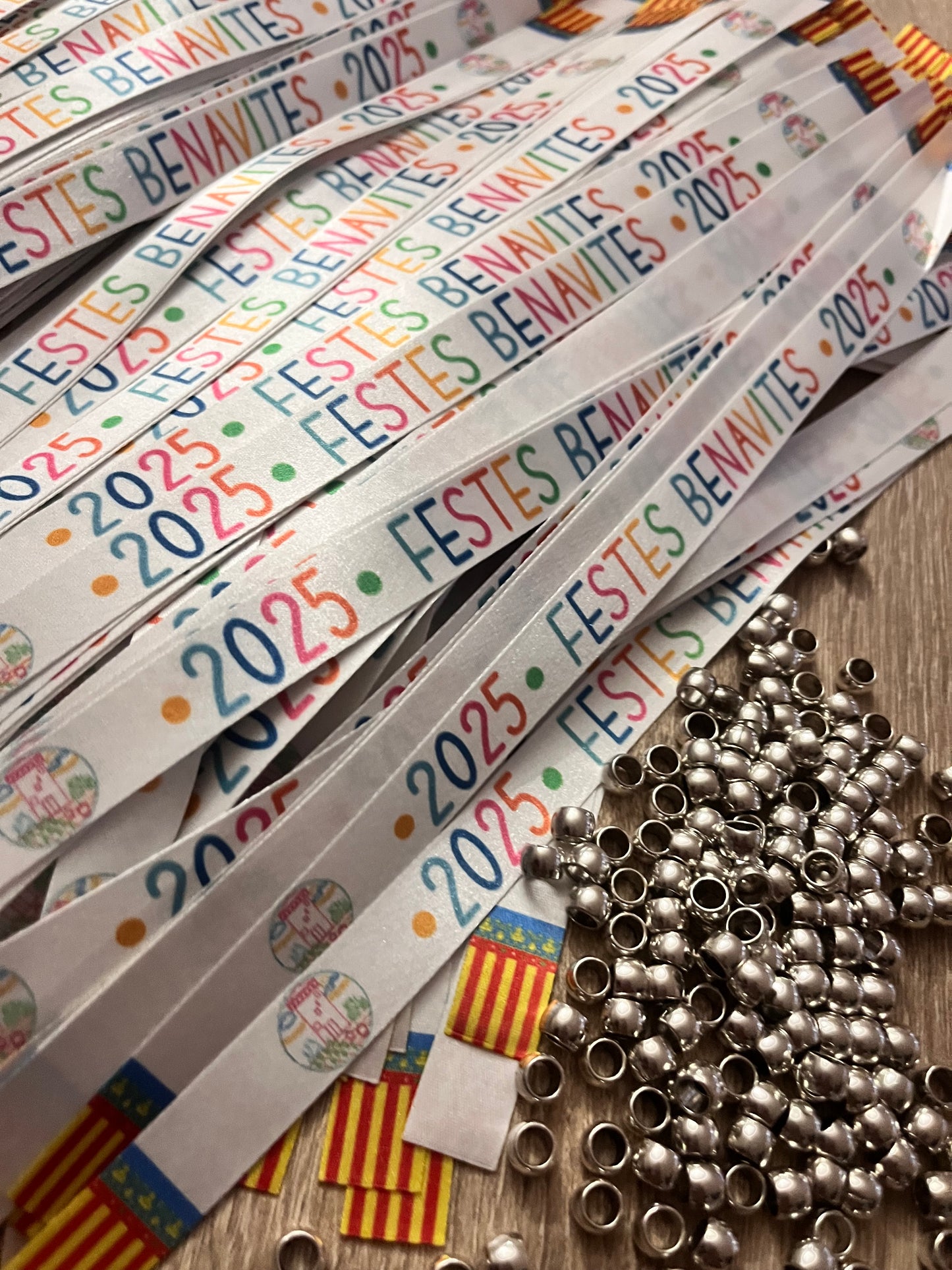 Pulseras Personalizadas para Fiestas – Tela, Impresas o Tejidas